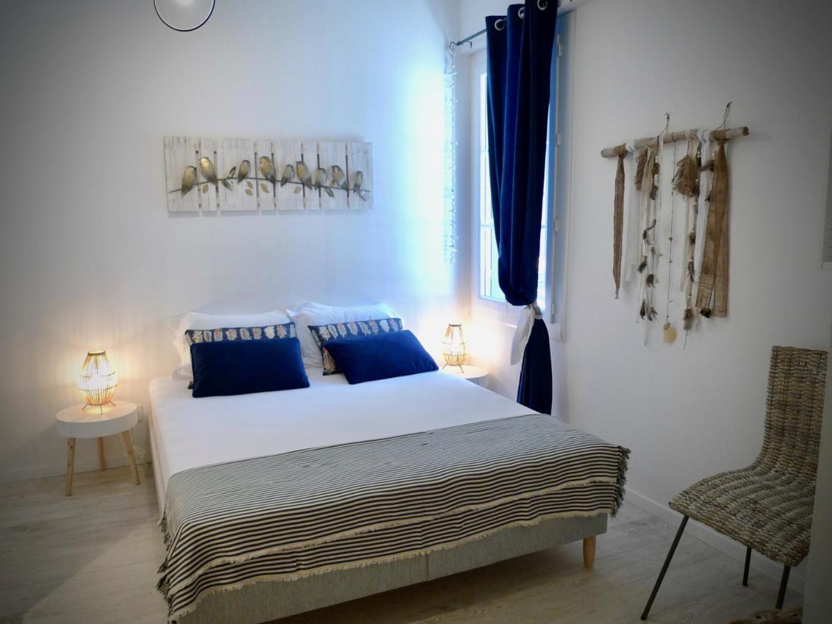 O 36 Rempart Sud B&B Aigues-Mortes Exterior foto