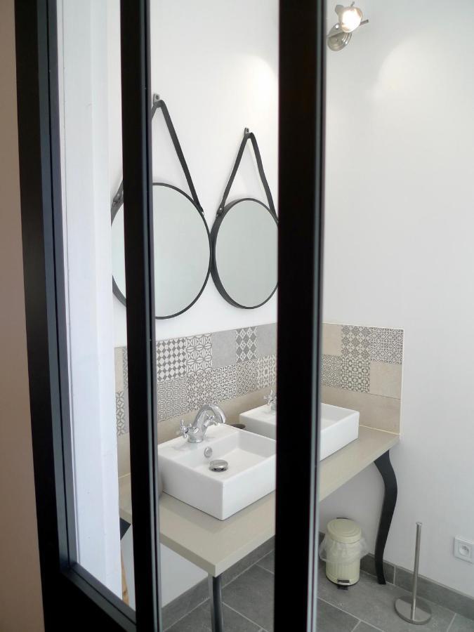O 36 Rempart Sud B&B Aigues-Mortes Exterior foto