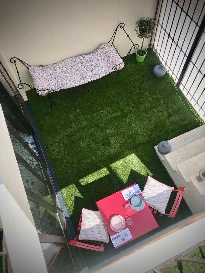 O 36 Rempart Sud B&B Aigues-Mortes Exterior foto
