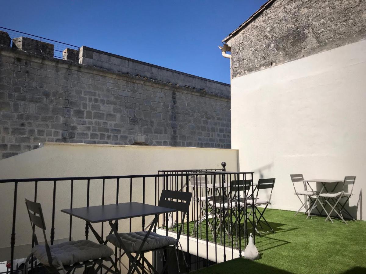 O 36 Rempart Sud B&B Aigues-Mortes Exterior foto