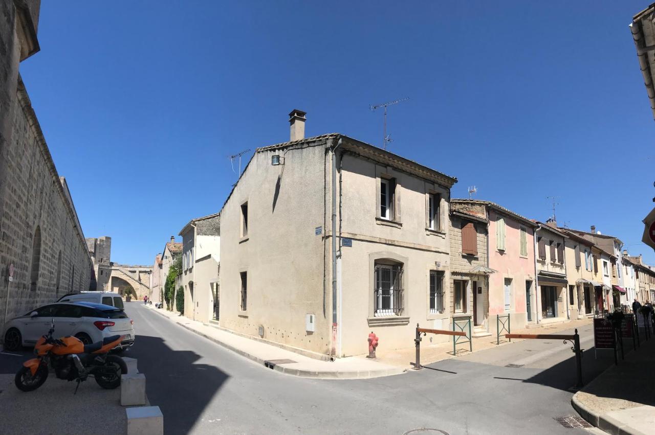 O 36 Rempart Sud B&B Aigues-Mortes Exterior foto